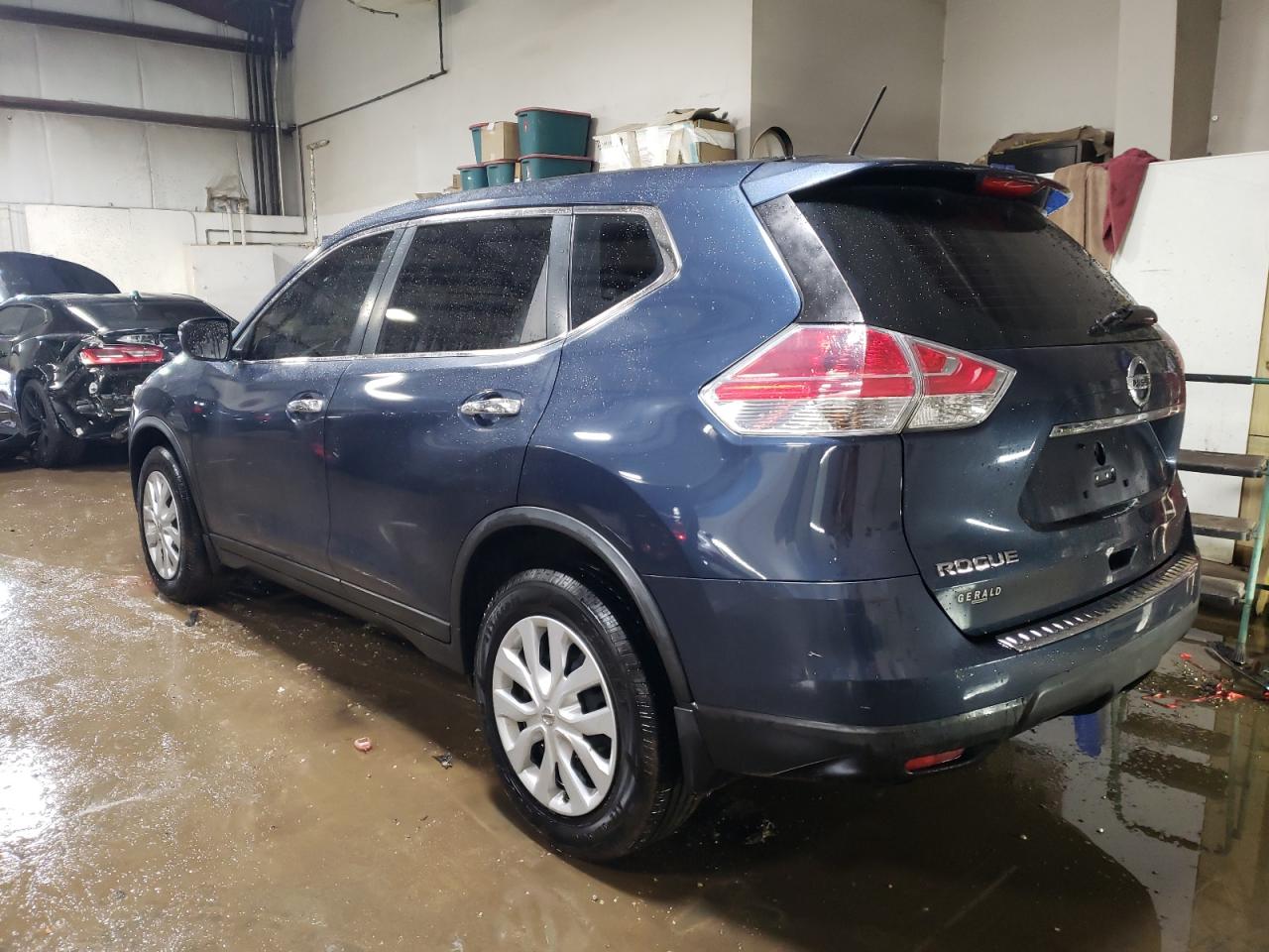 2015 Nissan Rogue - Image 2