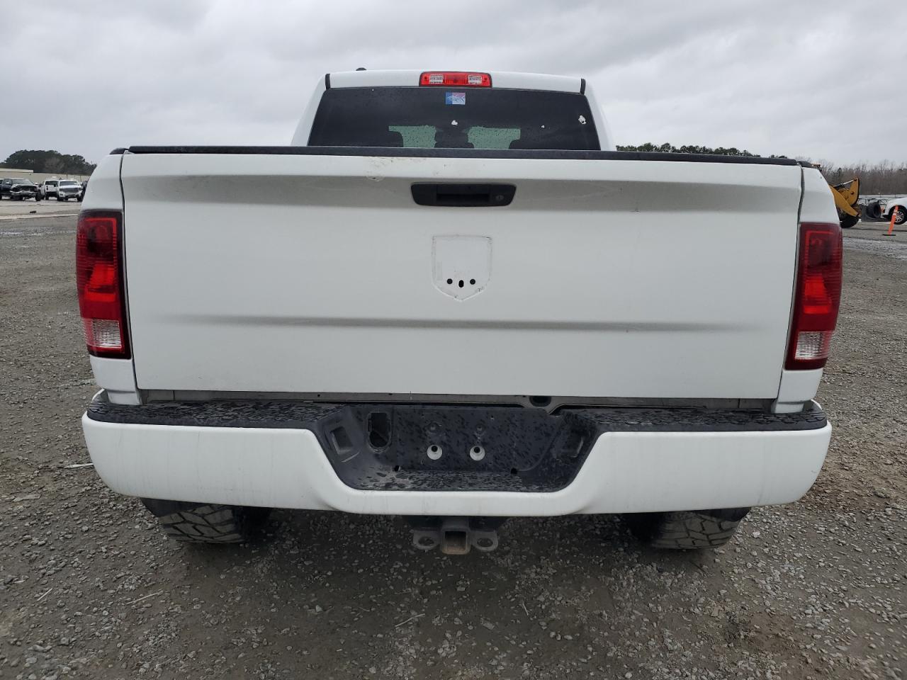 2014 RAM 1500 - Image 6