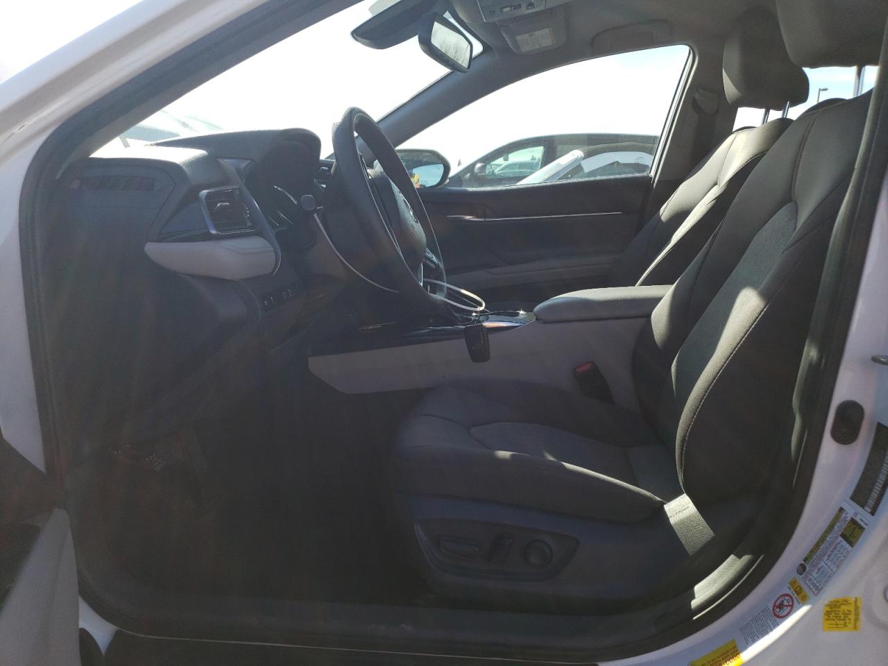2019 Toyota Camry - Image 7