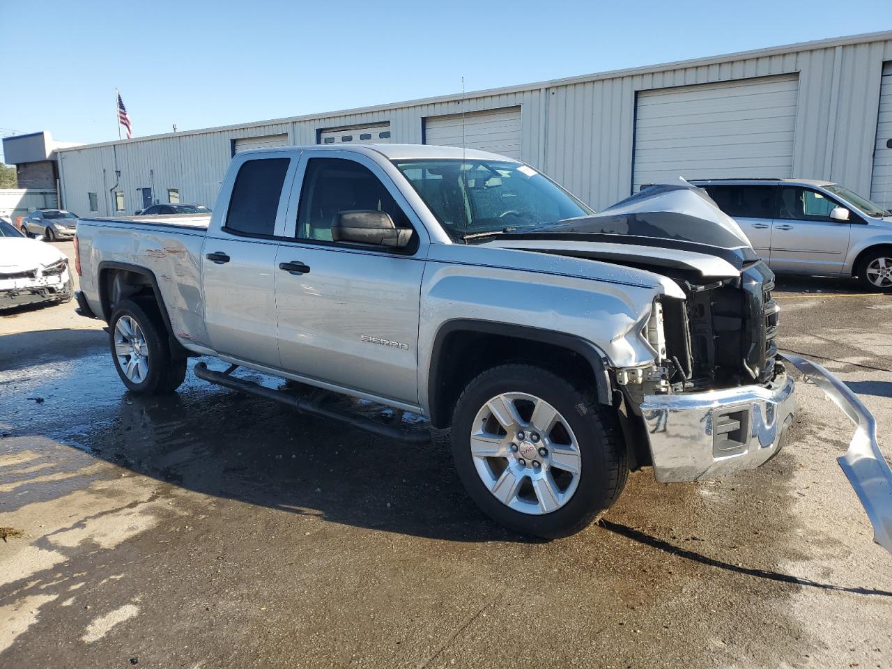 2014 GMC Sierra - Image 4