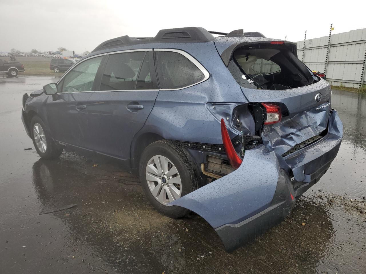 2018 Subaru Outback - Image 2