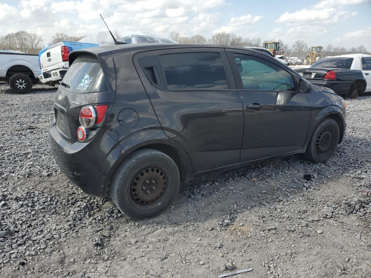 2014 Chevrolet Sonic - Image 3