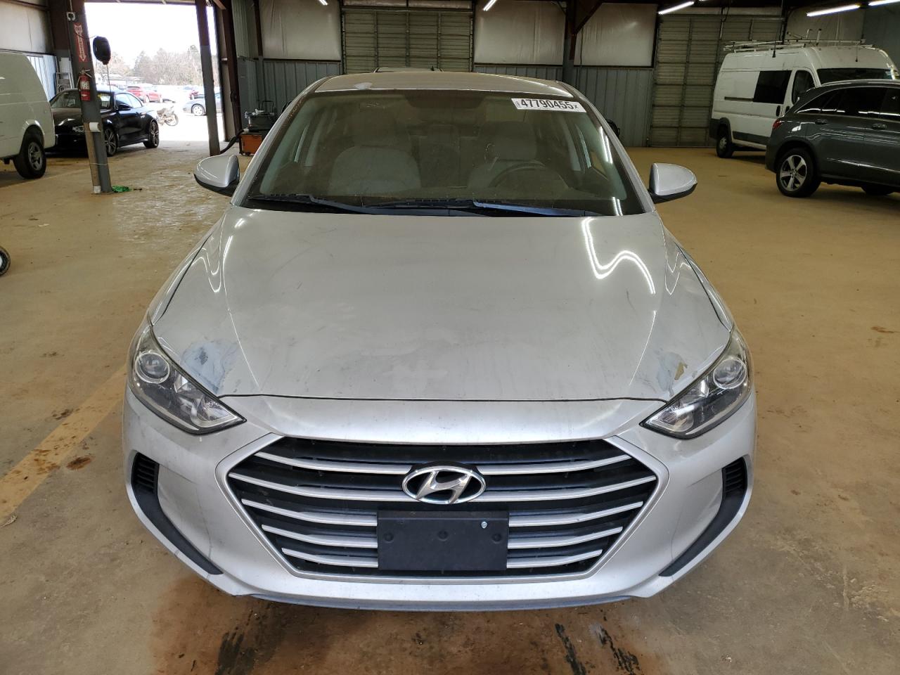 2018 Hyundai Elantra - Image 5