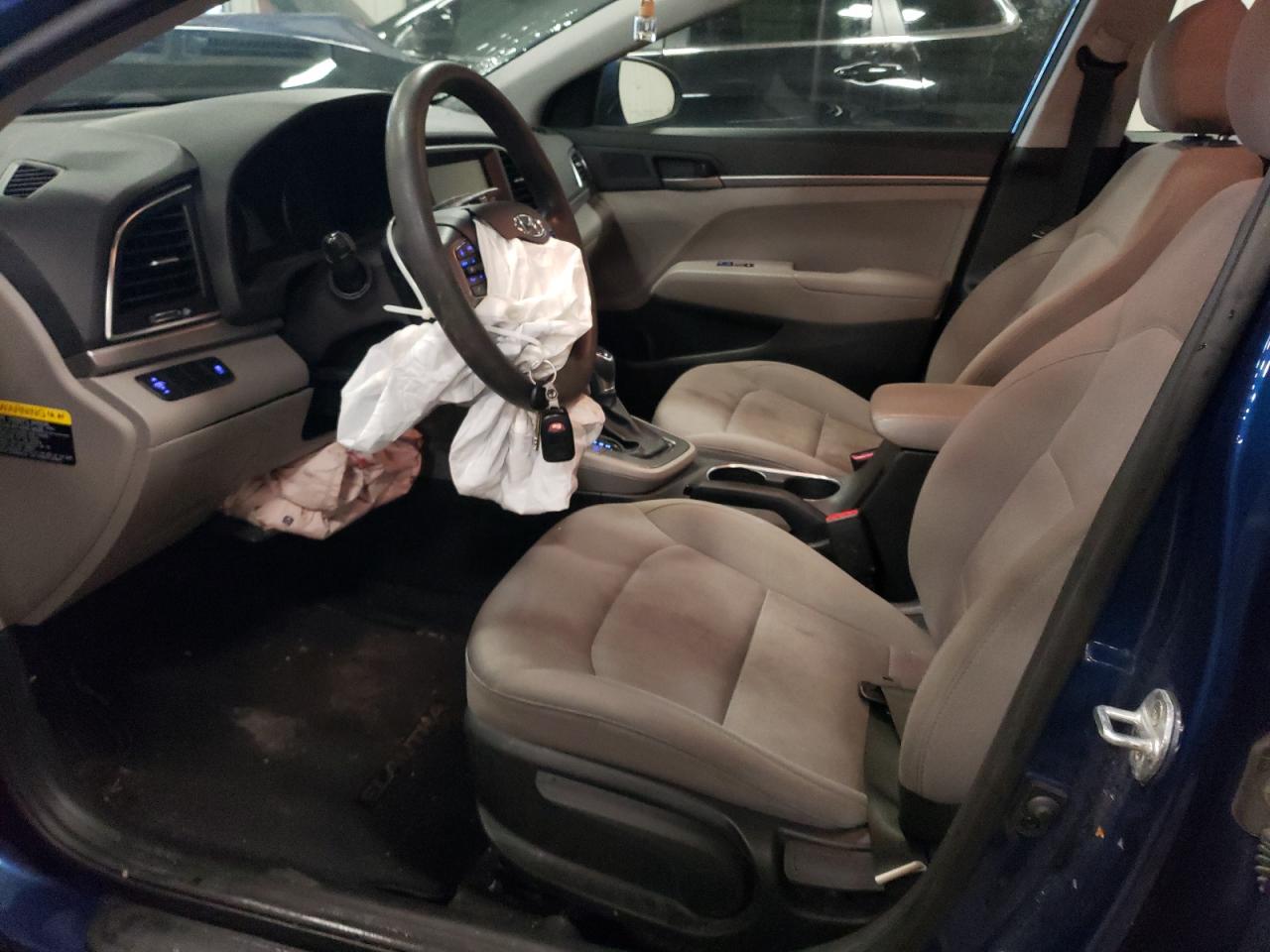 2018 Hyundai Elantra - Image 7