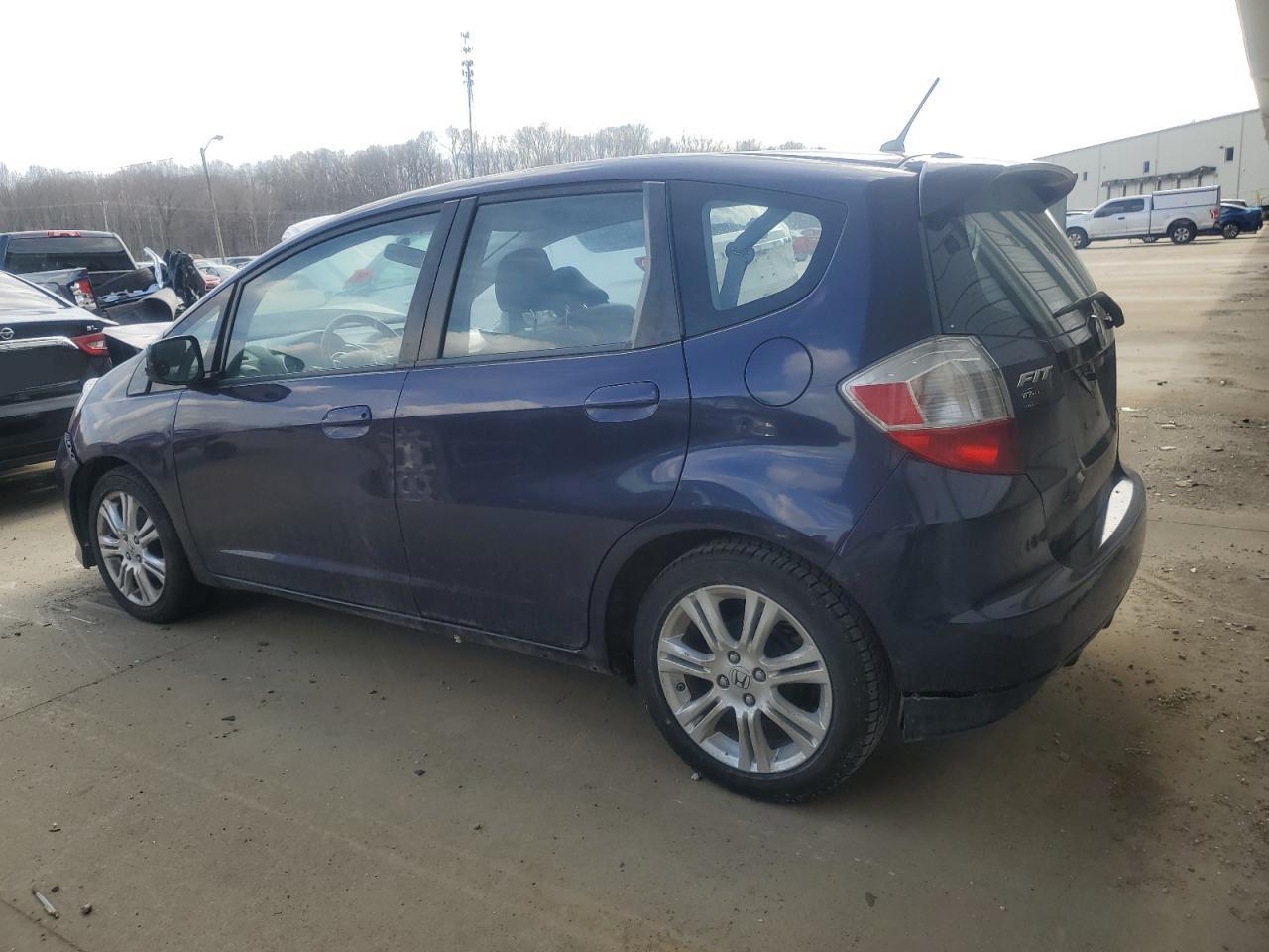 2009 Honda Fit - Image 2
