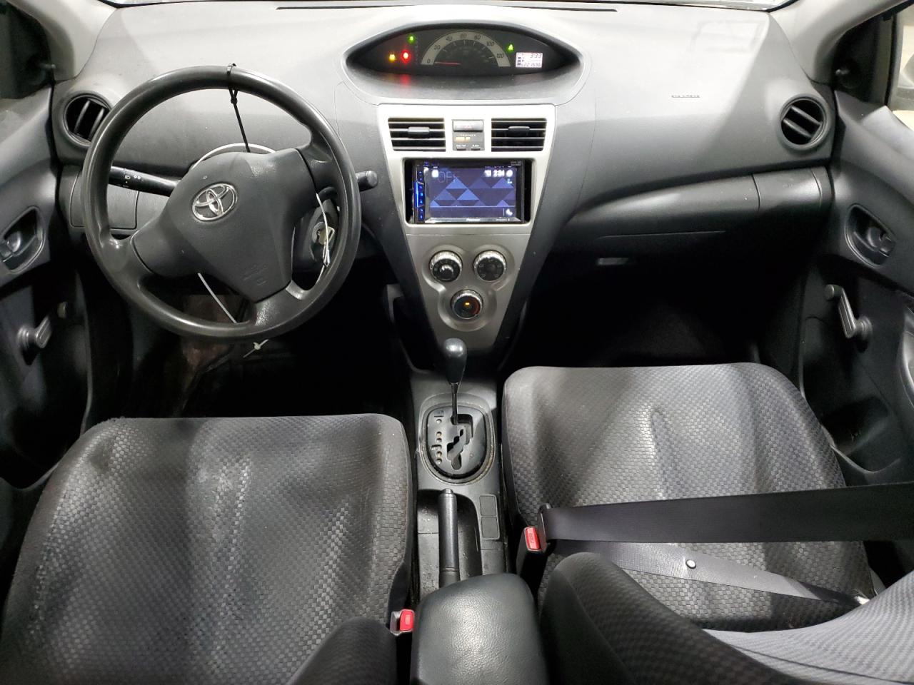 2008 Toyota Yaris - Image 8