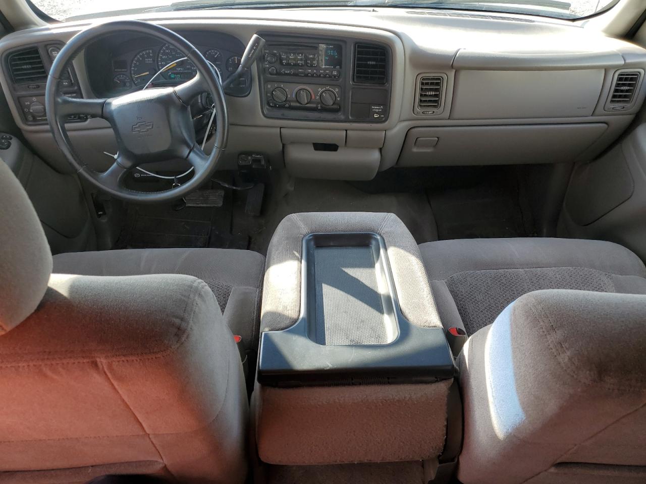 2000 Chevrolet Silverado - Image 8