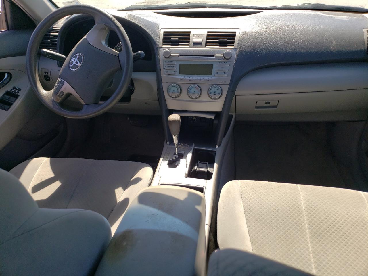 2009 Toyota Camry - Image 8