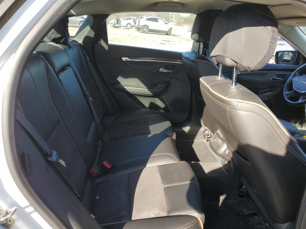 2014 Chevrolet Impala - Image 10