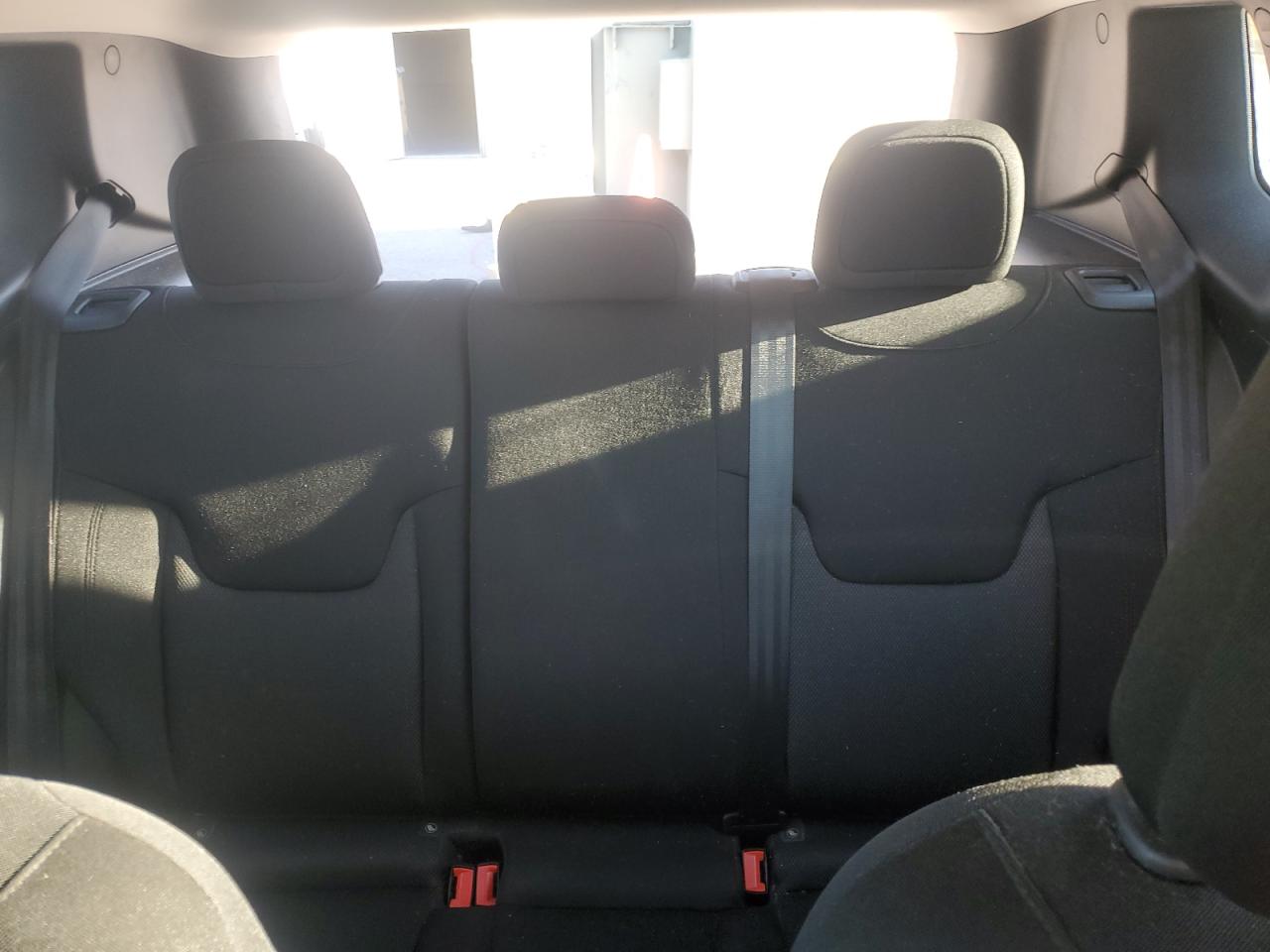2020 Jeep Renegade - Image 10