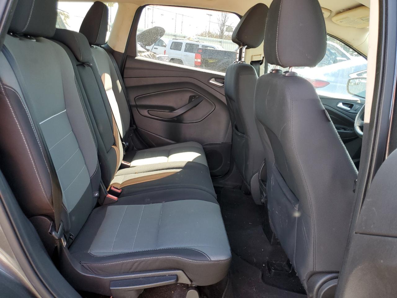 2015 Ford Escape - Image 11