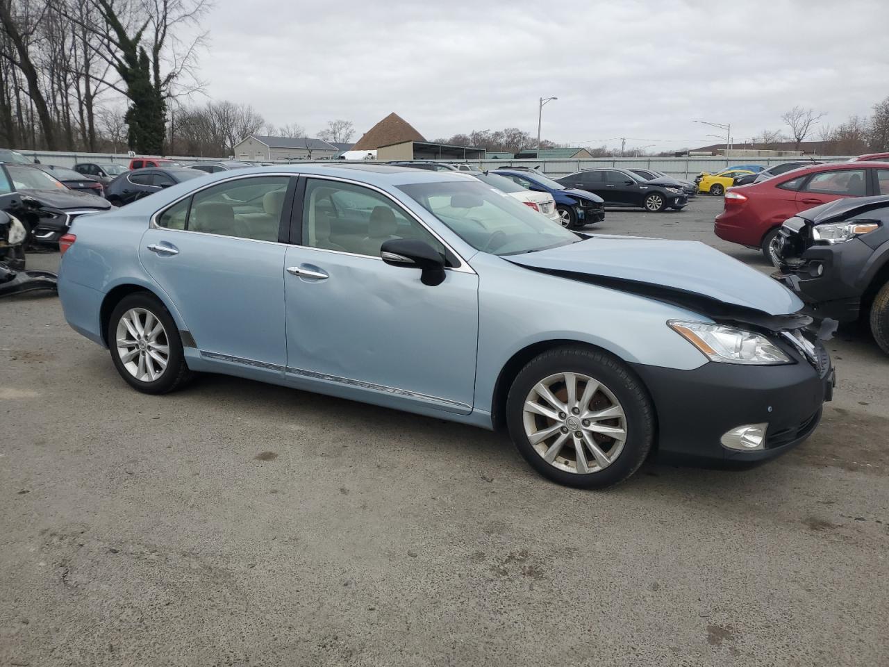2011 Lexus ES - Image 4