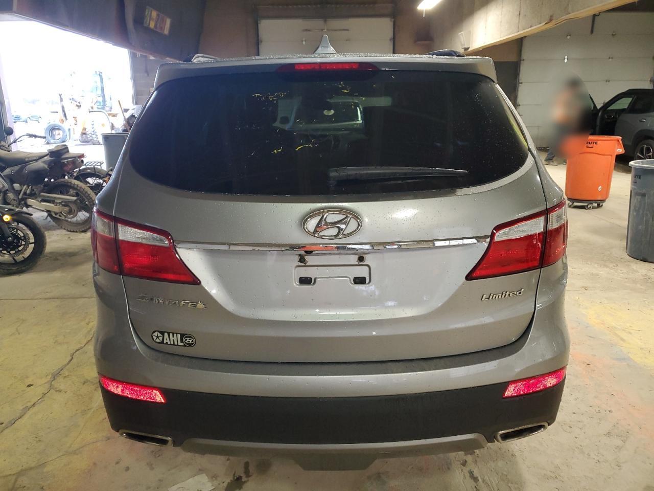 2013 Hyundai Santa Fe - Image 6