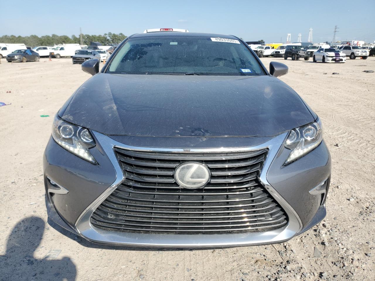 2017 Lexus ES - Image 5
