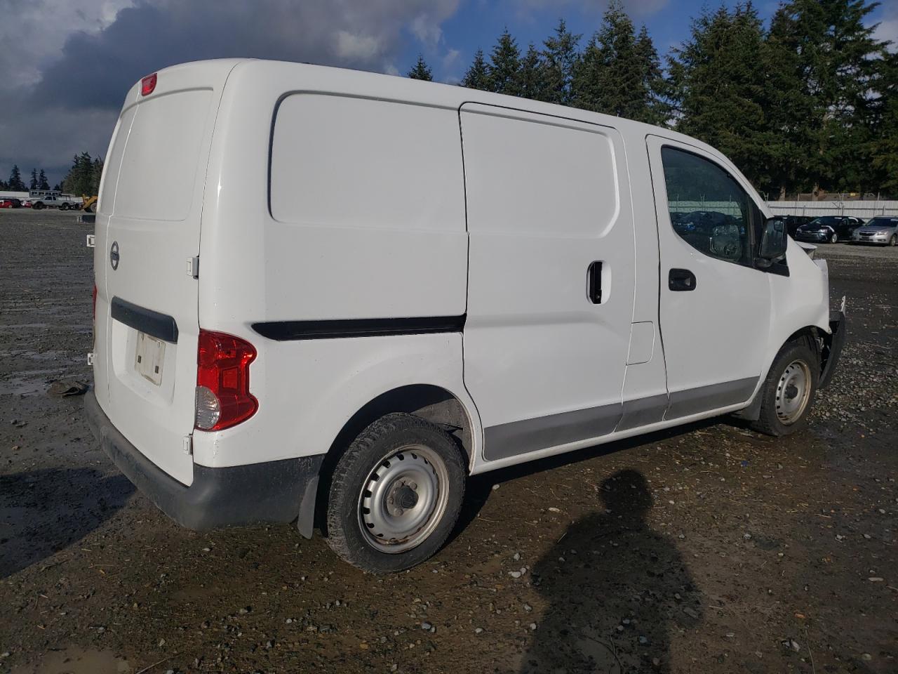 2016 Nissan NV - Image 3
