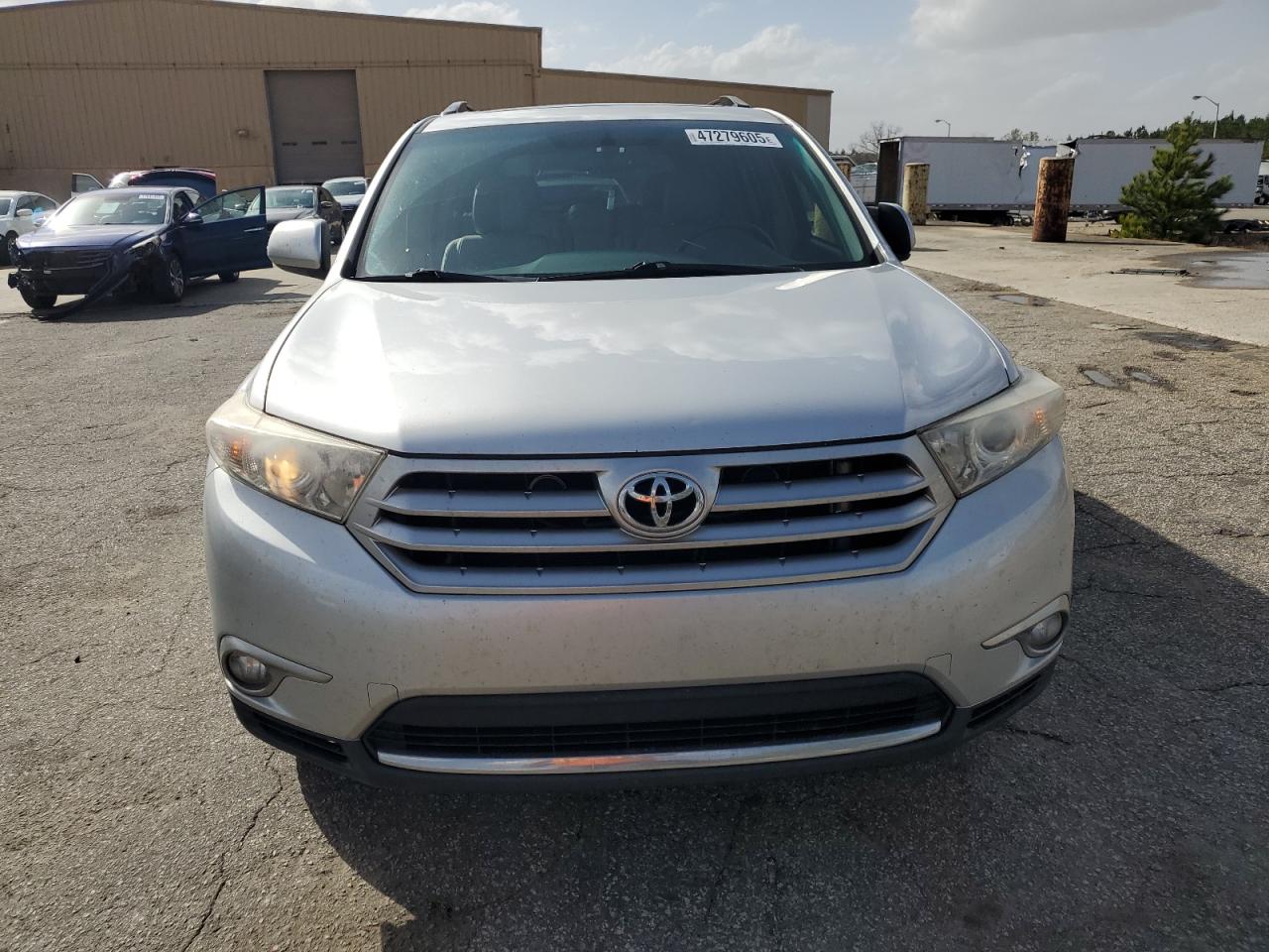 2012 Toyota Highlander - Image 5