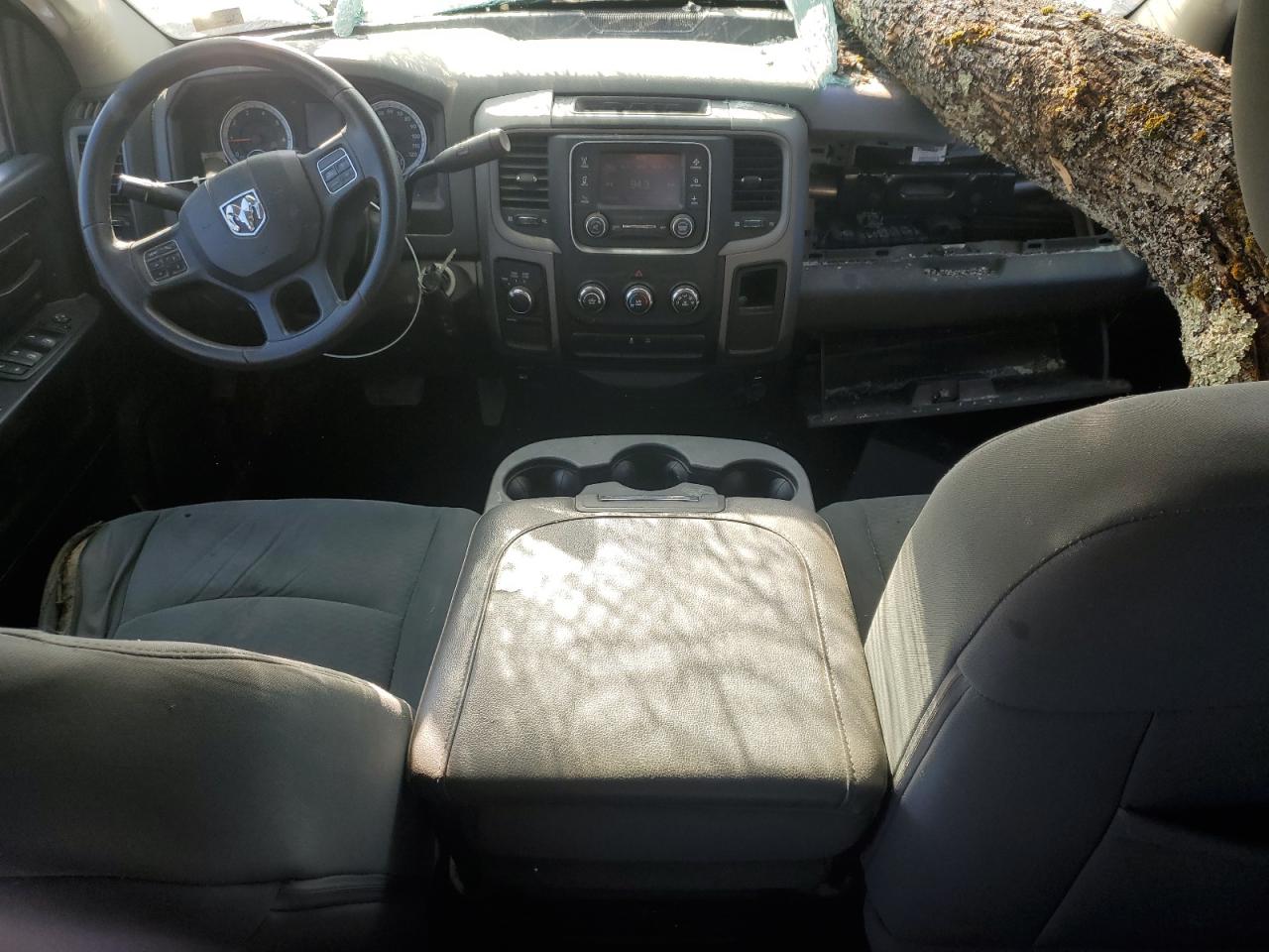 2014 RAM 1500 - Image 8