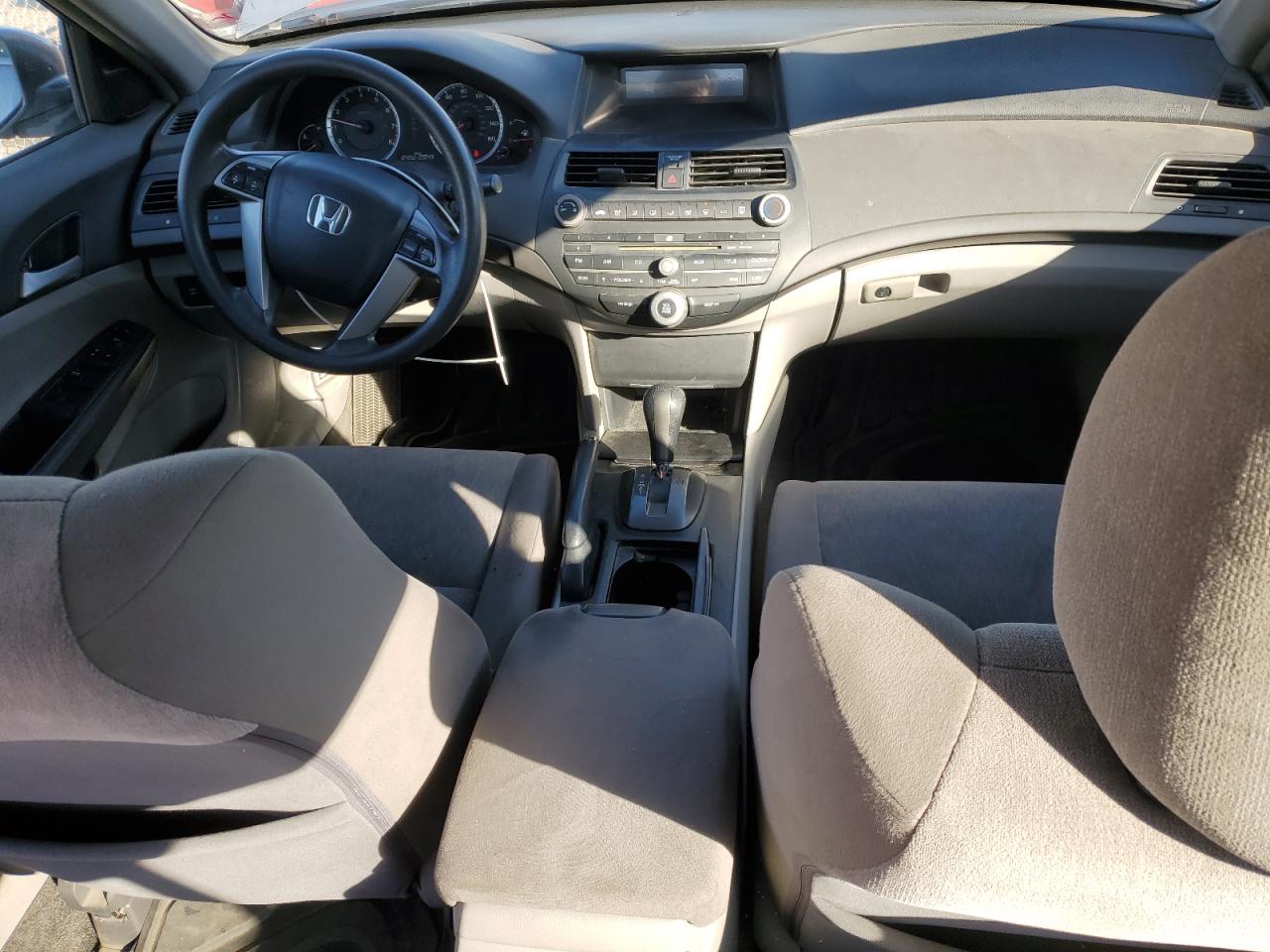 2009 Honda Accord - Image 8
