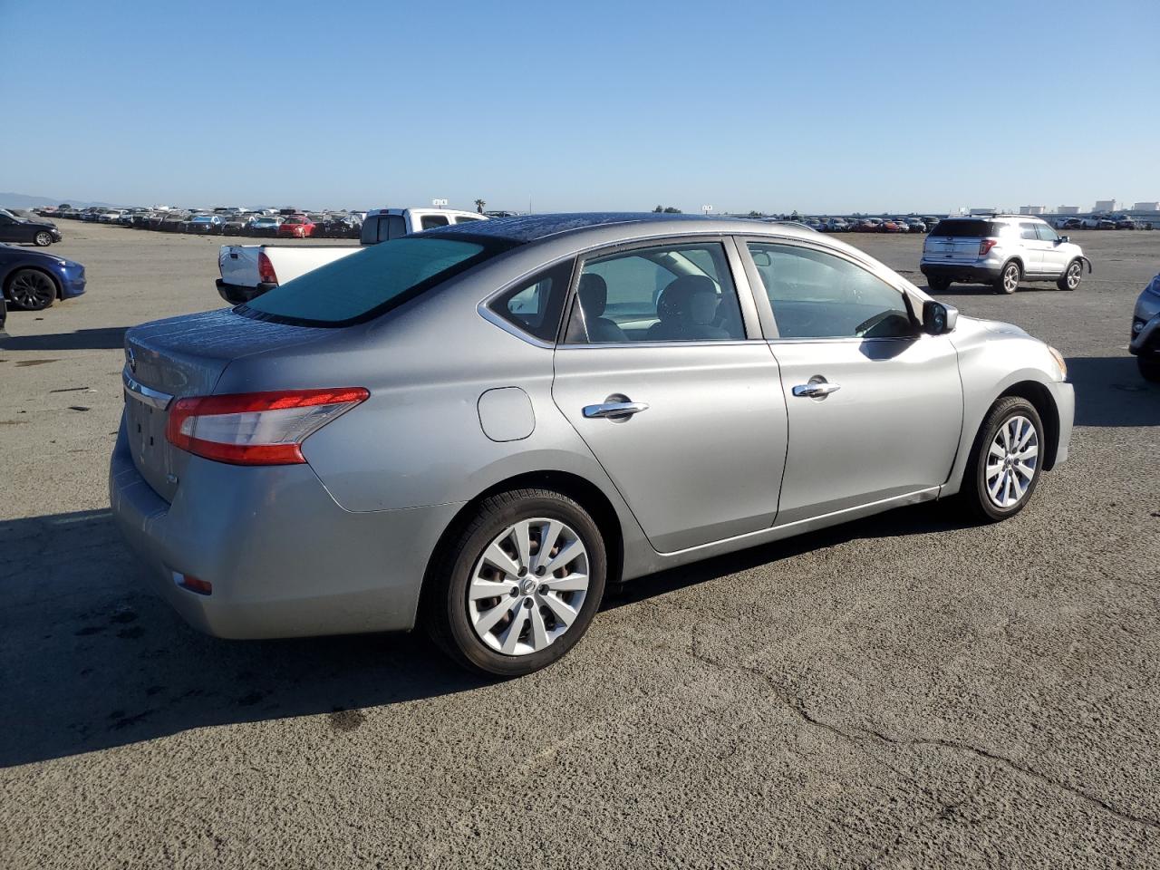 2014 Nissan Sentra - Image 3