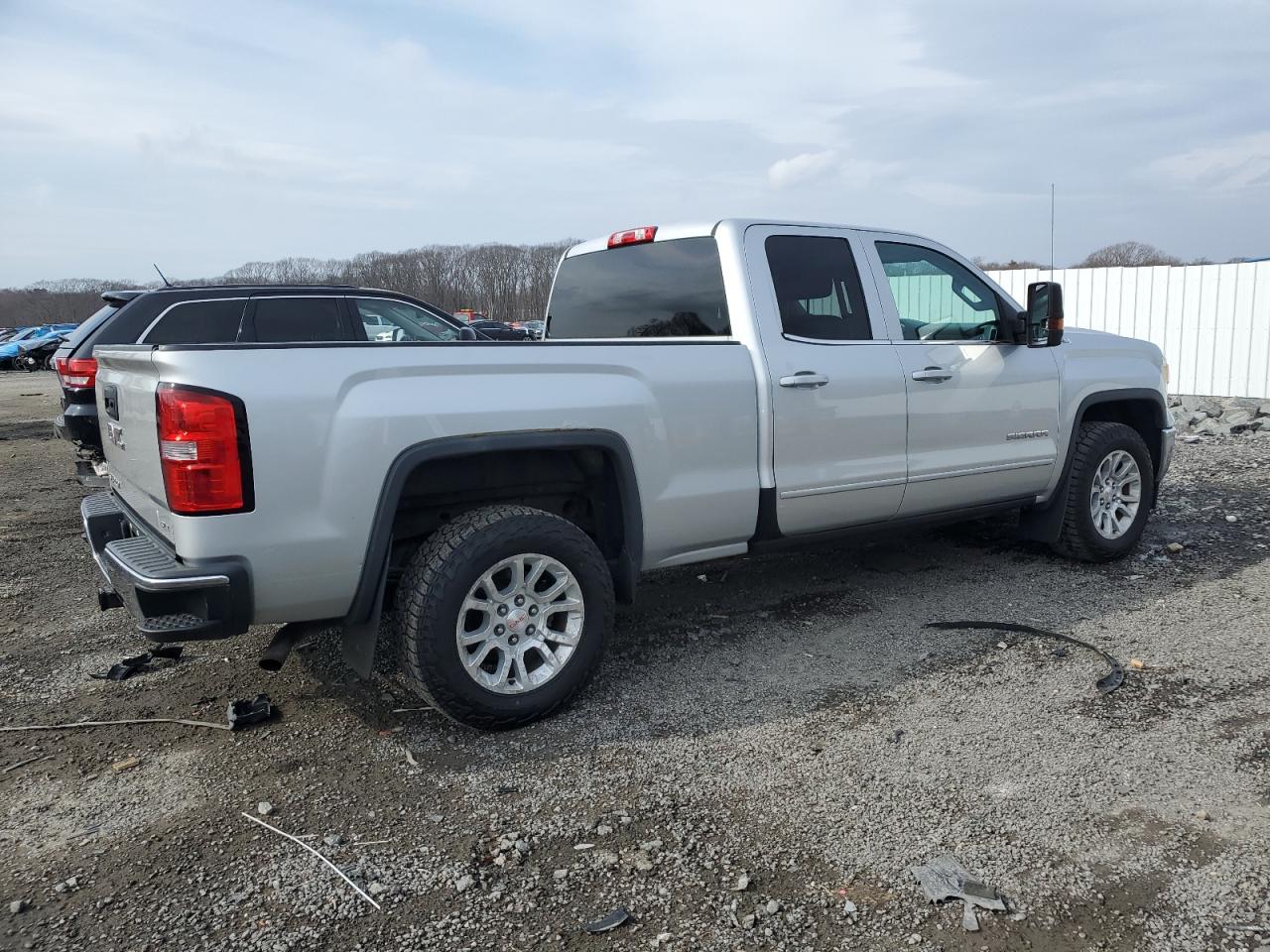 2015 GMC Sierra - Image 3