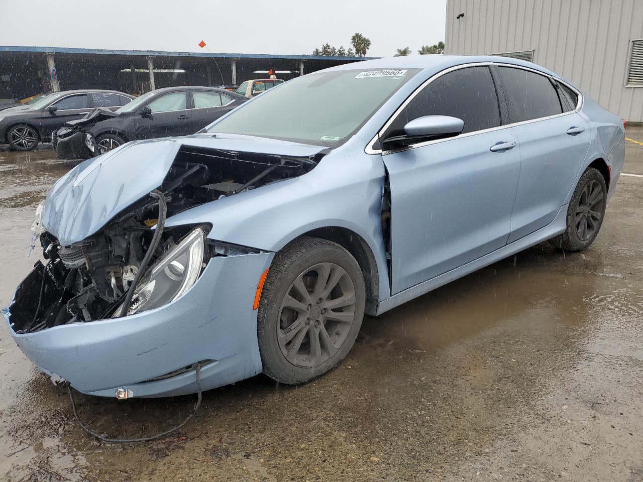 2015 Chrysler 200 Limited იყიდება Fresno-ში, CA - Front End