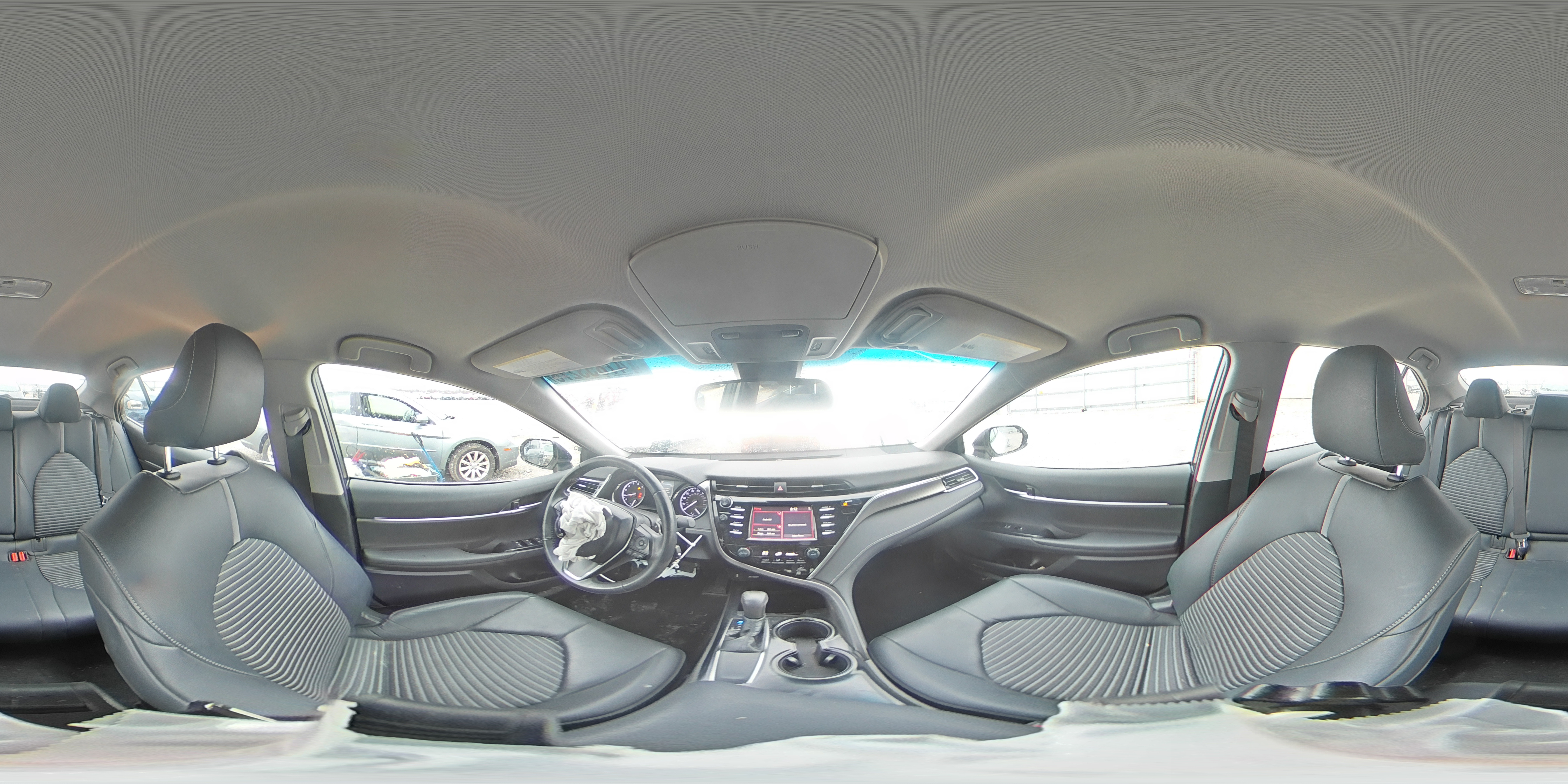 2018 Toyota Camry - Image 13