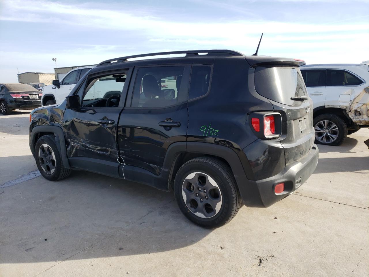 2016 Jeep Renegade - Image 2