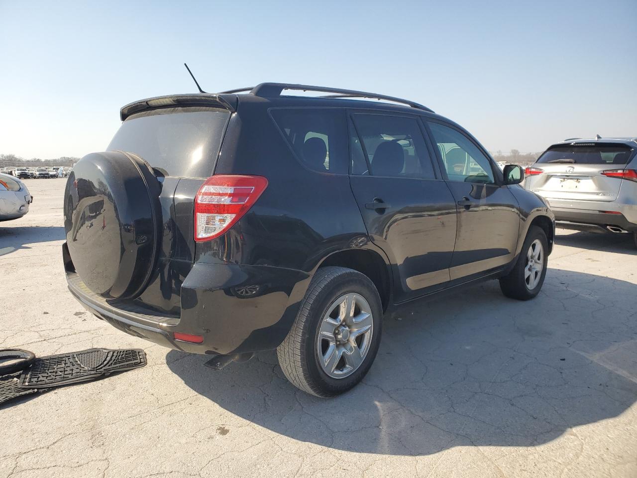 2011 Toyota RAV 4 - Image 3