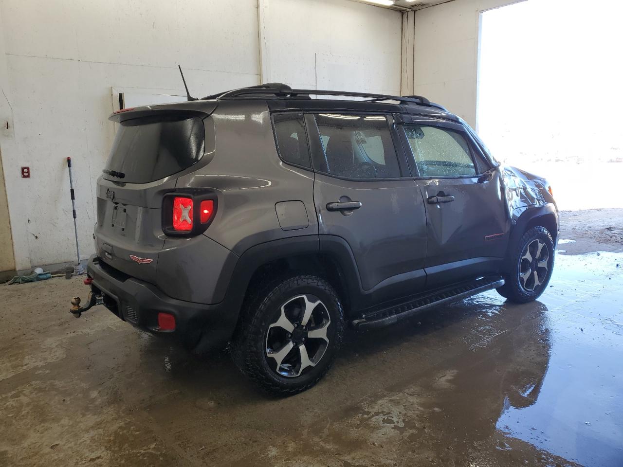 2019 Jeep Renegade - Image 3
