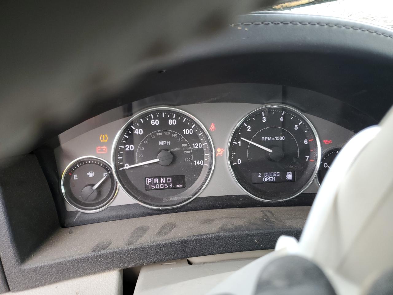 2010 Jeep Grand Cherokee - Image 9
