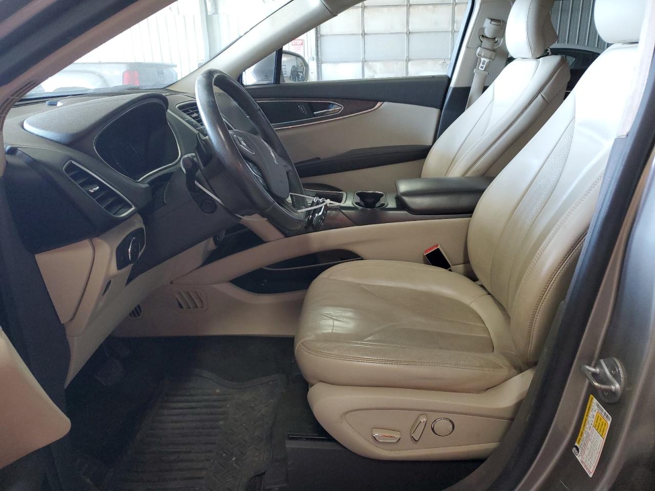 2016 Lincoln MKX - Image 7