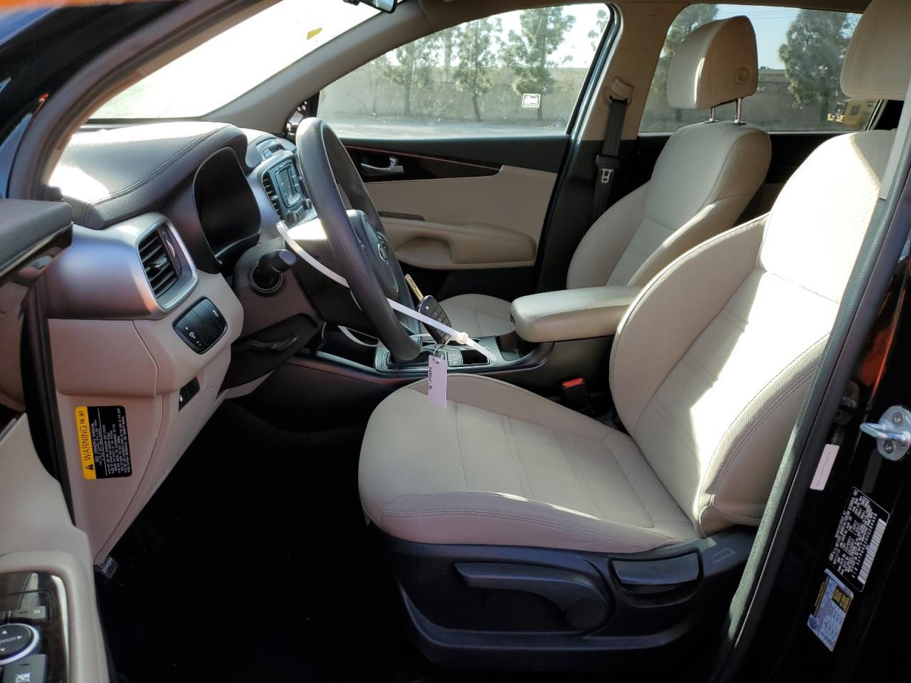 2017 Kia Sorento - Image 7