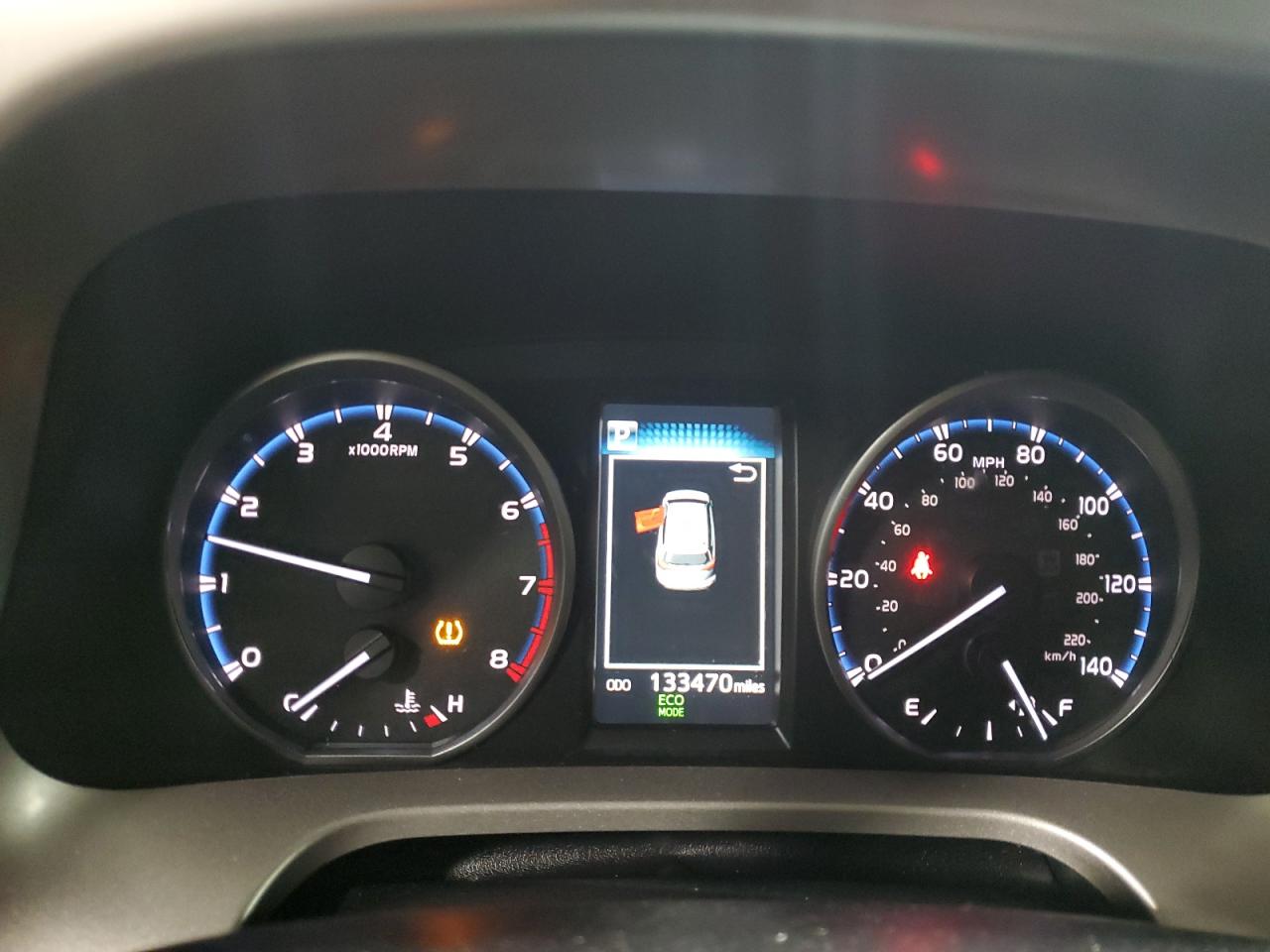 2017 Toyota RAV 4 - Image 9