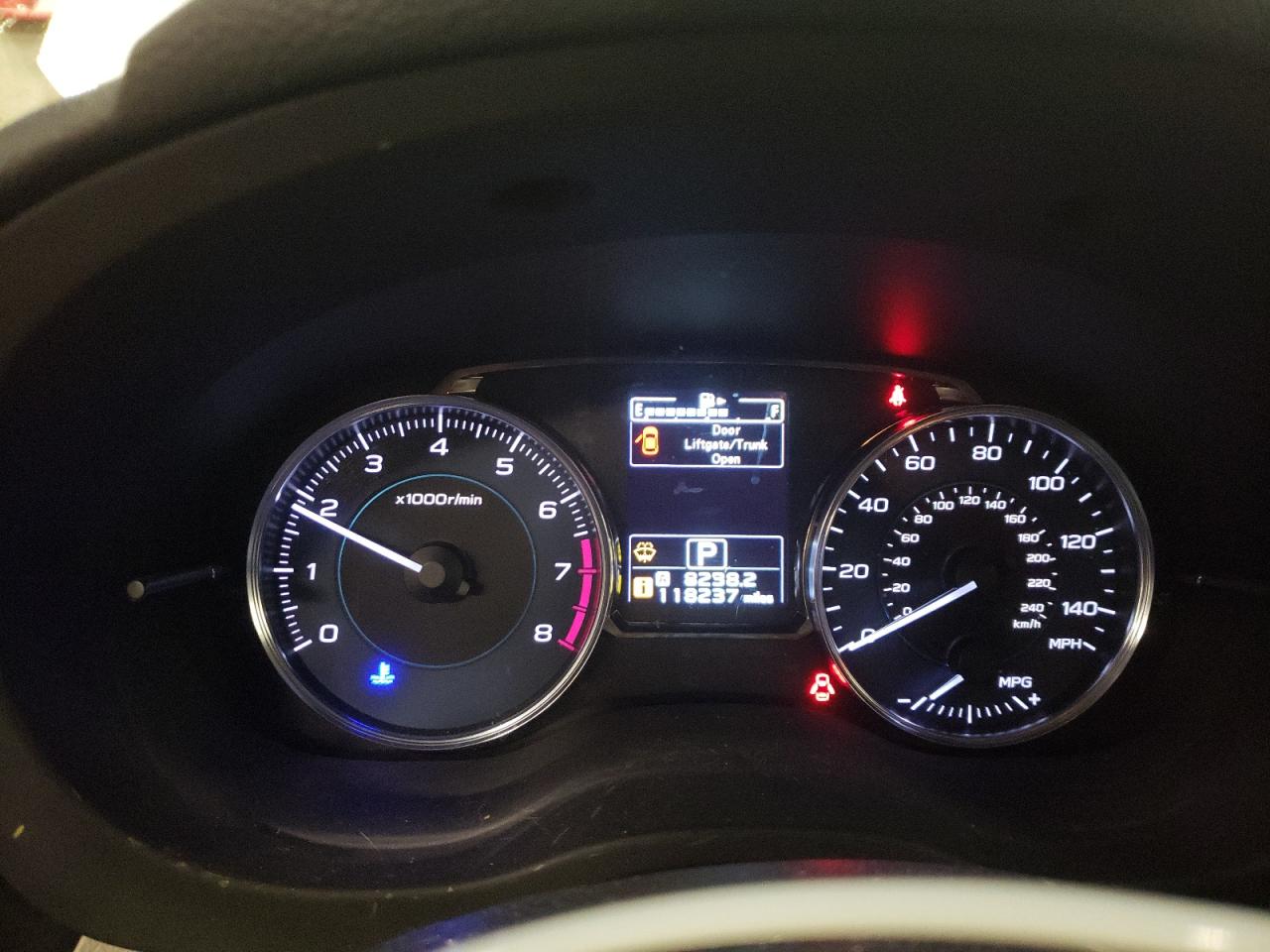 2015 Subaru XV - Image 9