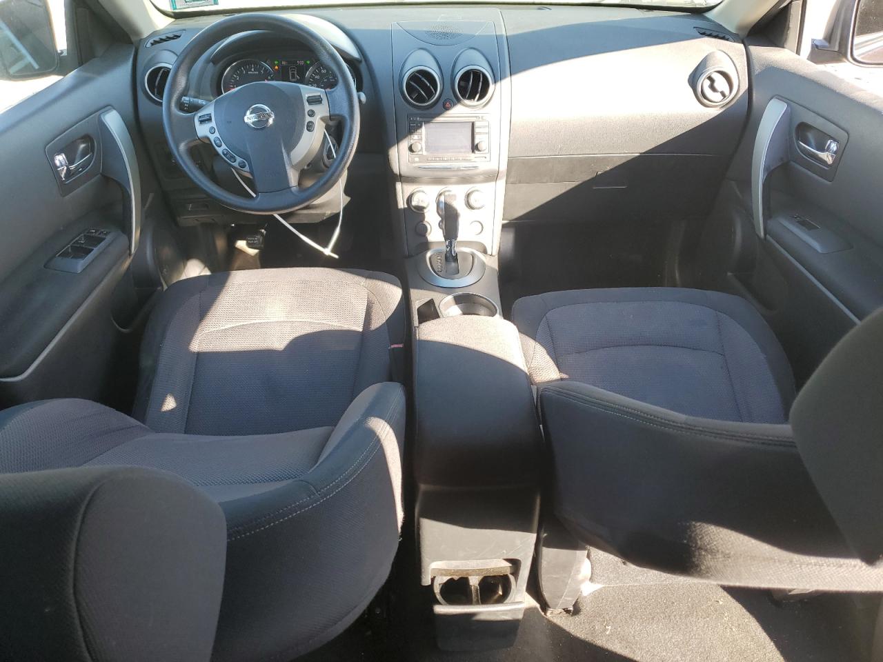 2011 Nissan Rogue - Image 8