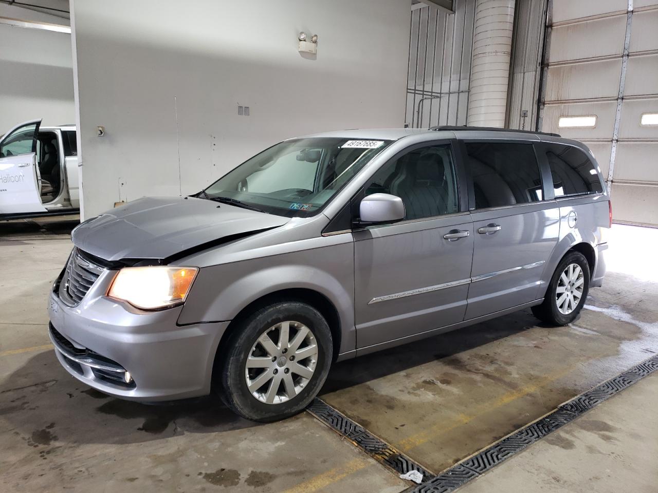 2013 Chrysler Town & Country - Image 1
