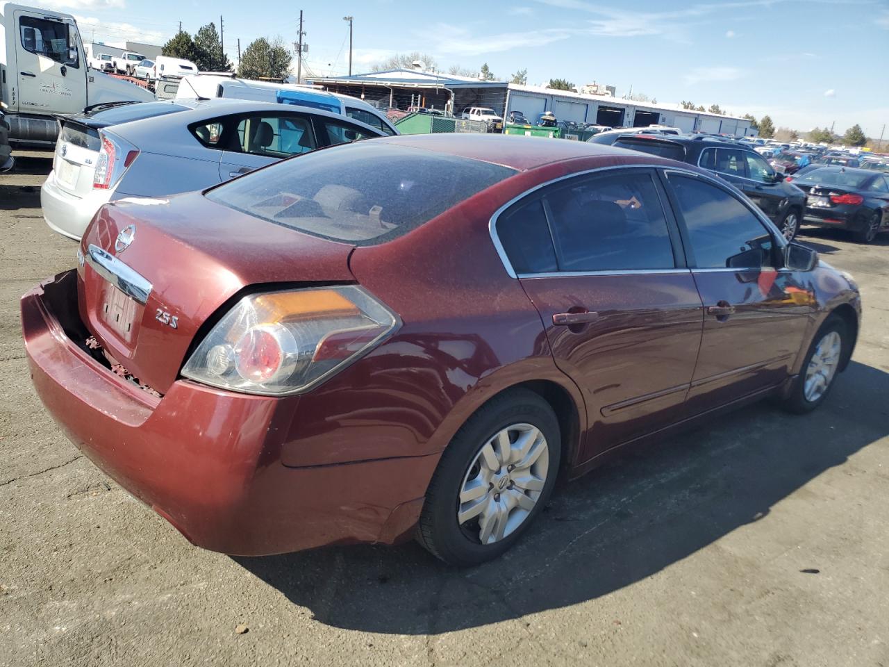 2010 Nissan Altima - Image 3