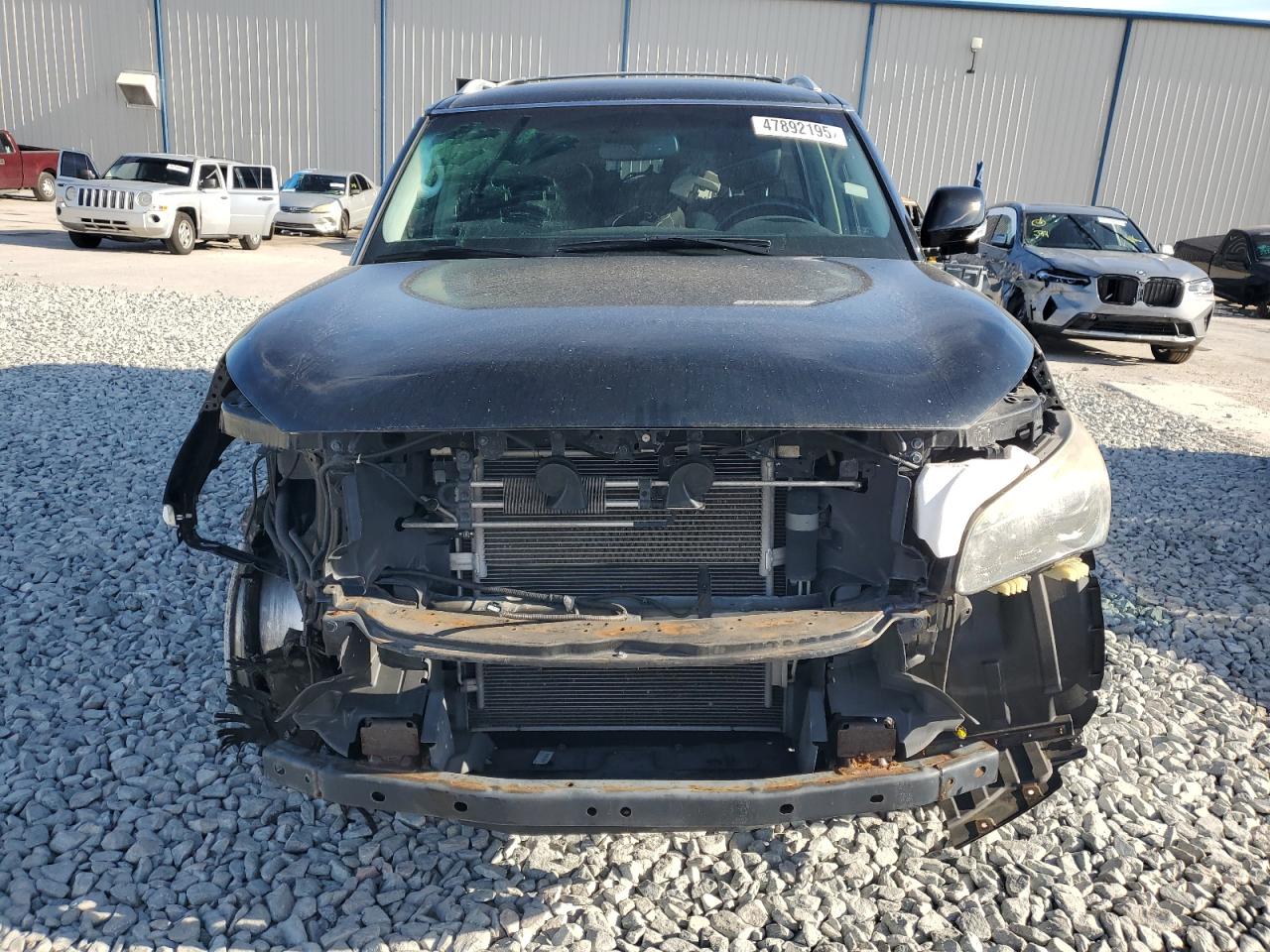 2014 Infiniti QX80 - Image 5