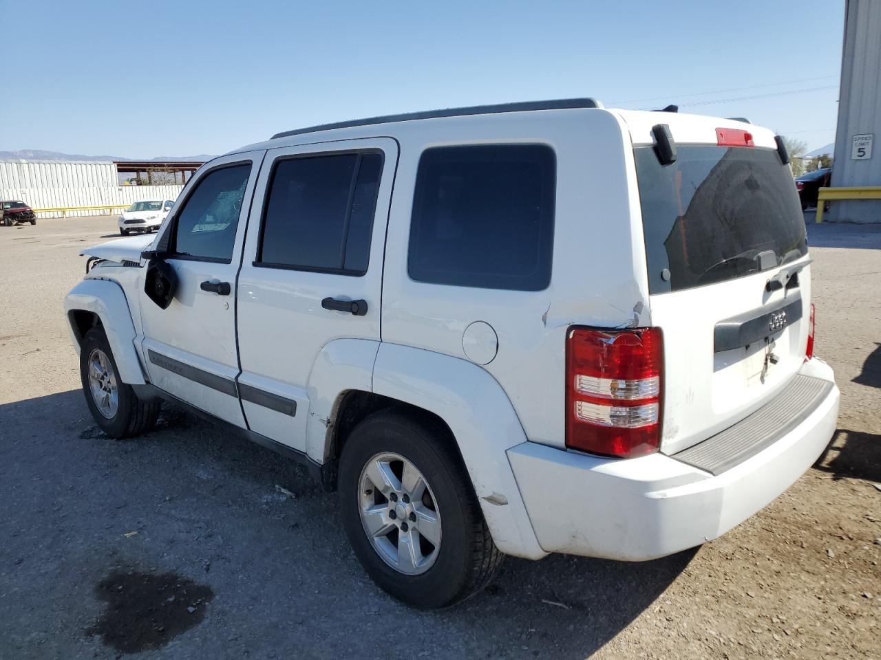 2012 Jeep Liberty (North America) - Image 2