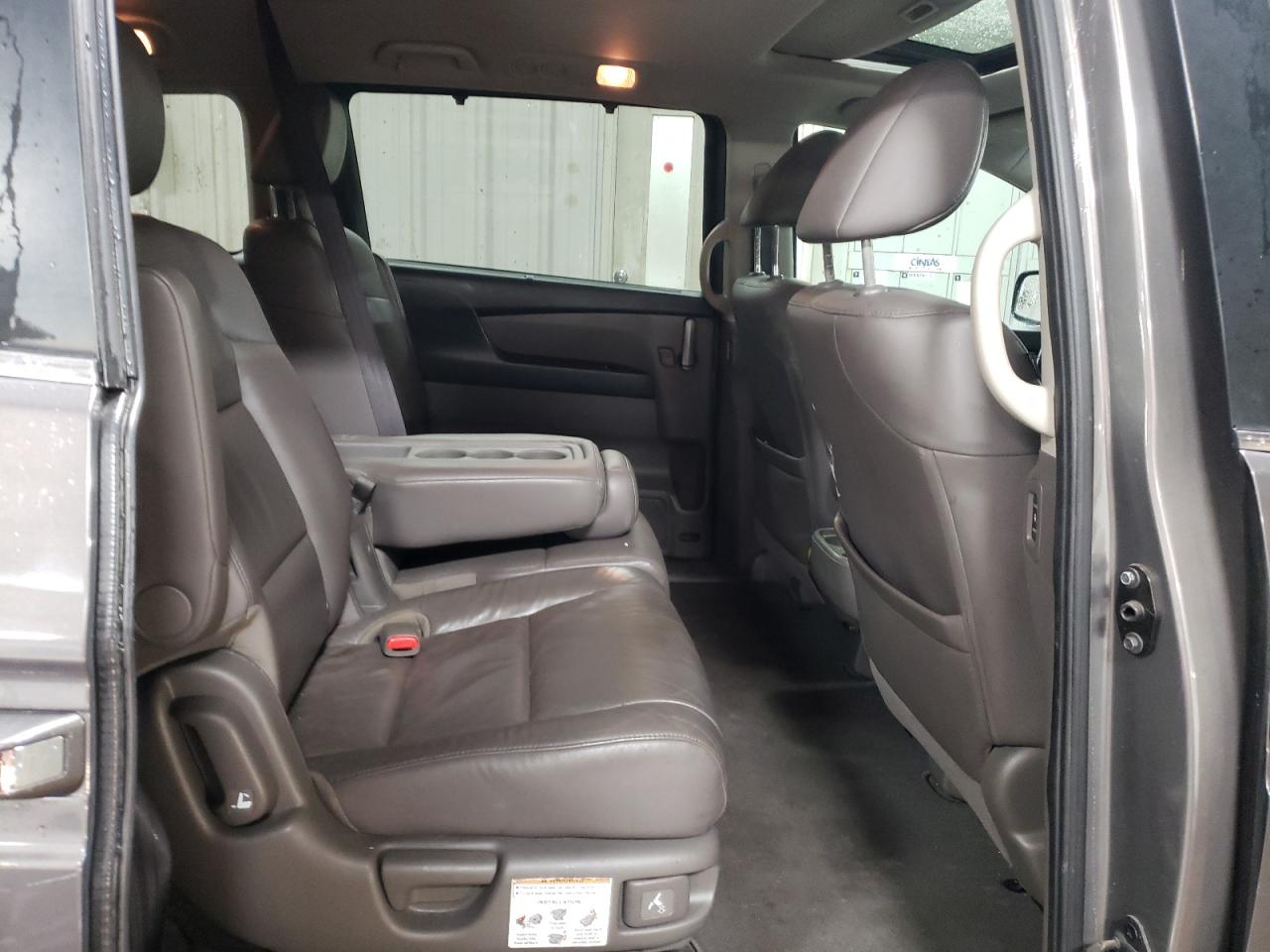 2011 Honda Odyssey - Image 11