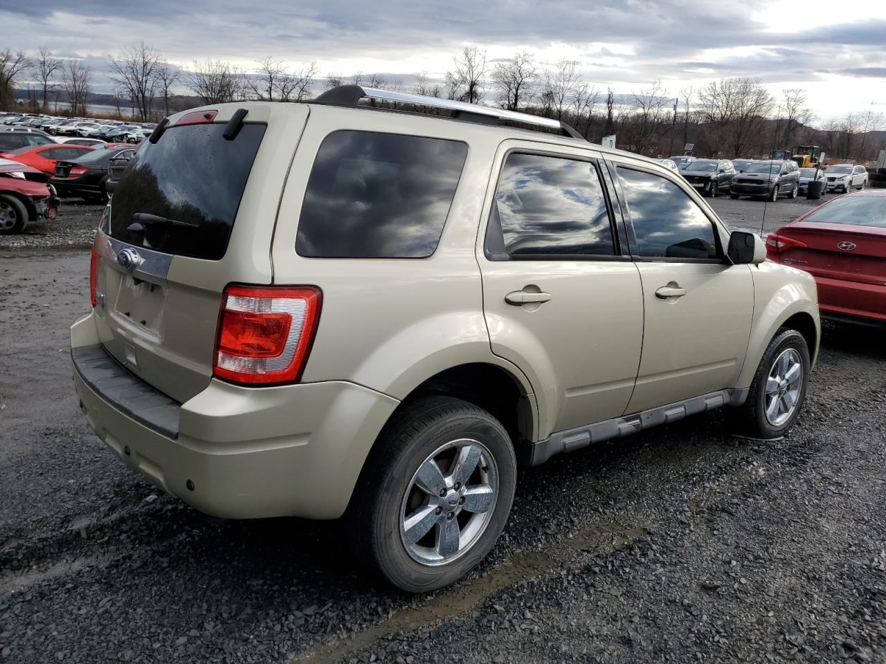 2011 Ford Escape - Image 3