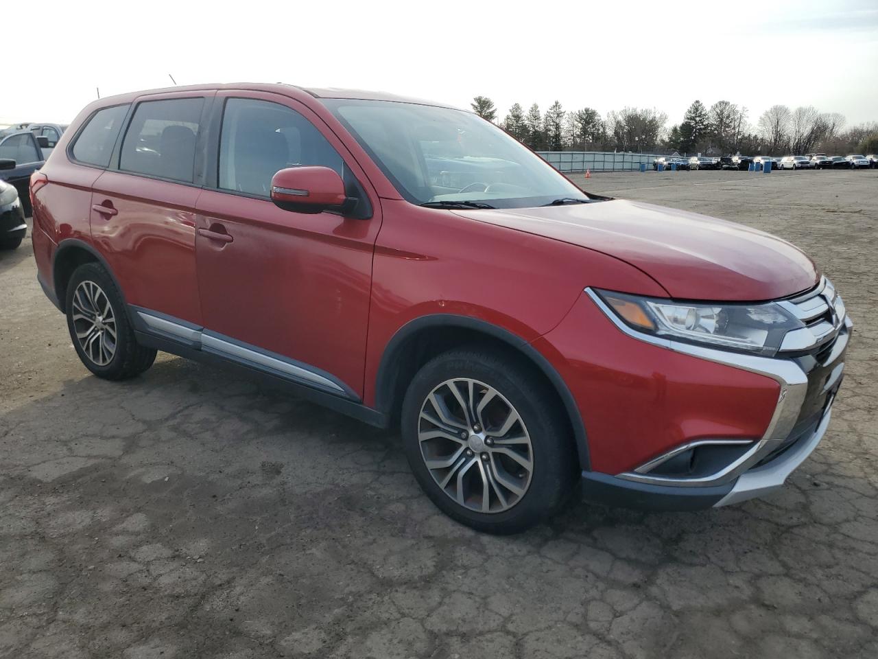 2016 Mitsubishi Outlander - Image 4