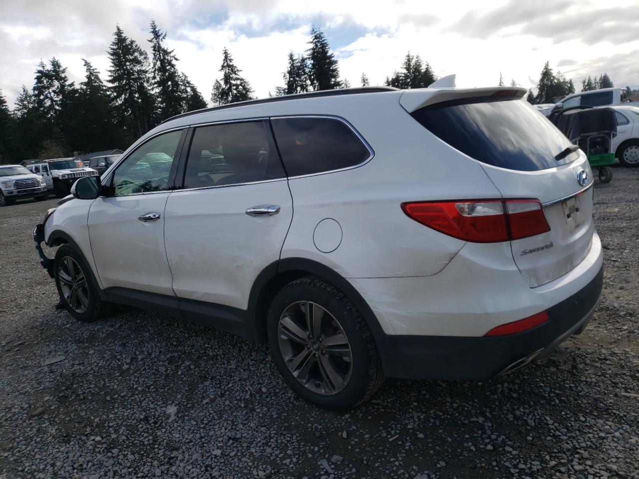 2015 Hyundai Santa Fe - Image 2
