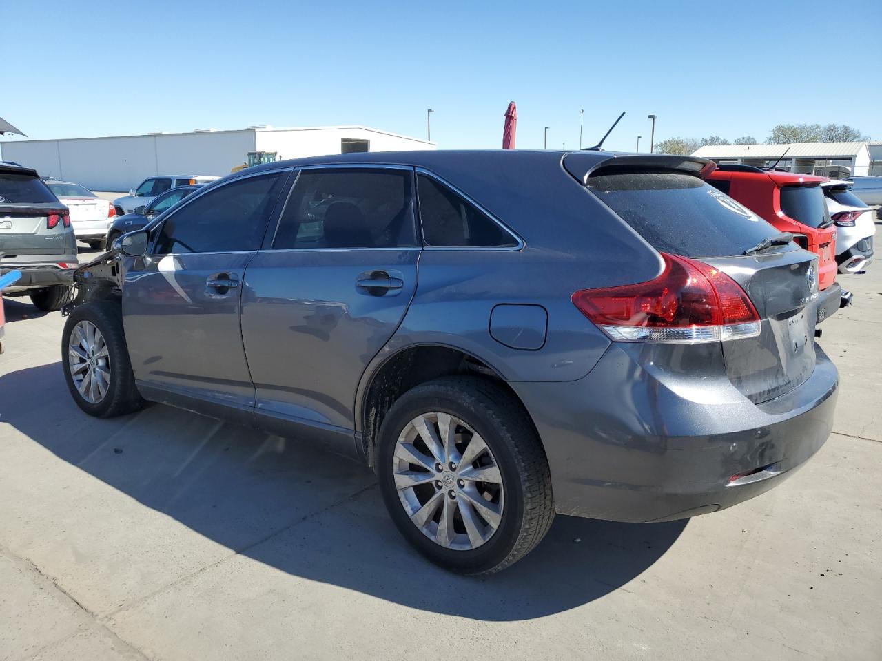 2014 Toyota Venza - Image 2