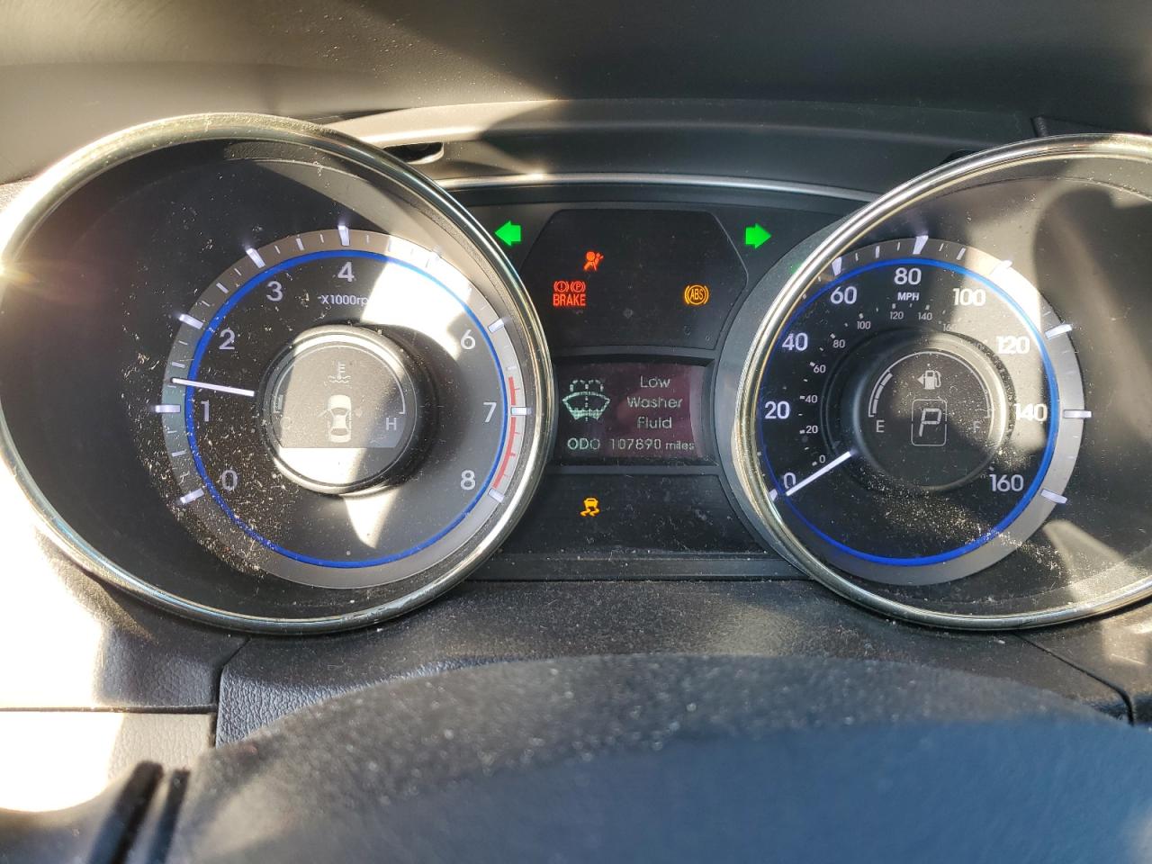 2011 Hyundai Sonata - Image 9