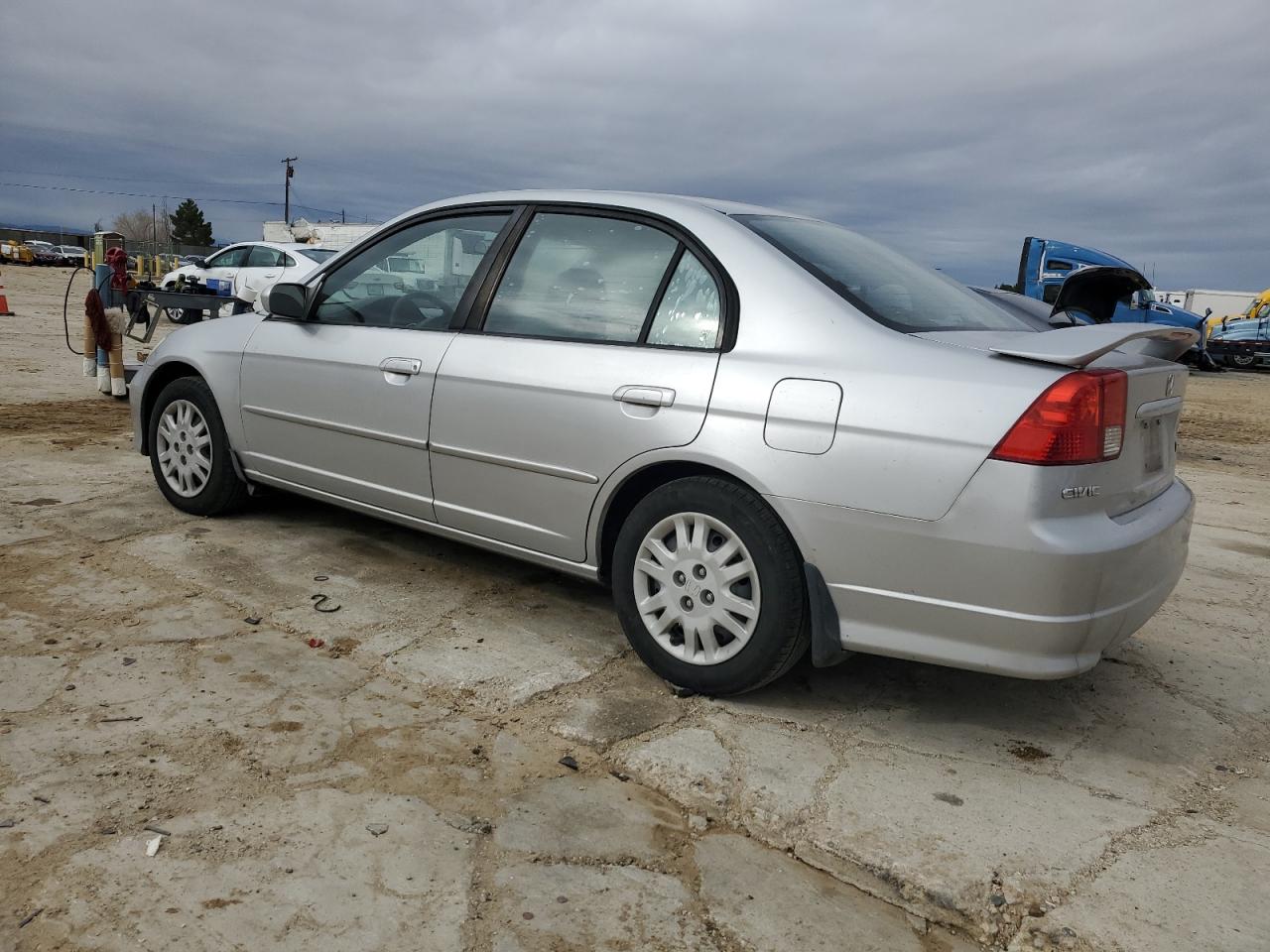 2005 Honda Civic - Image 2