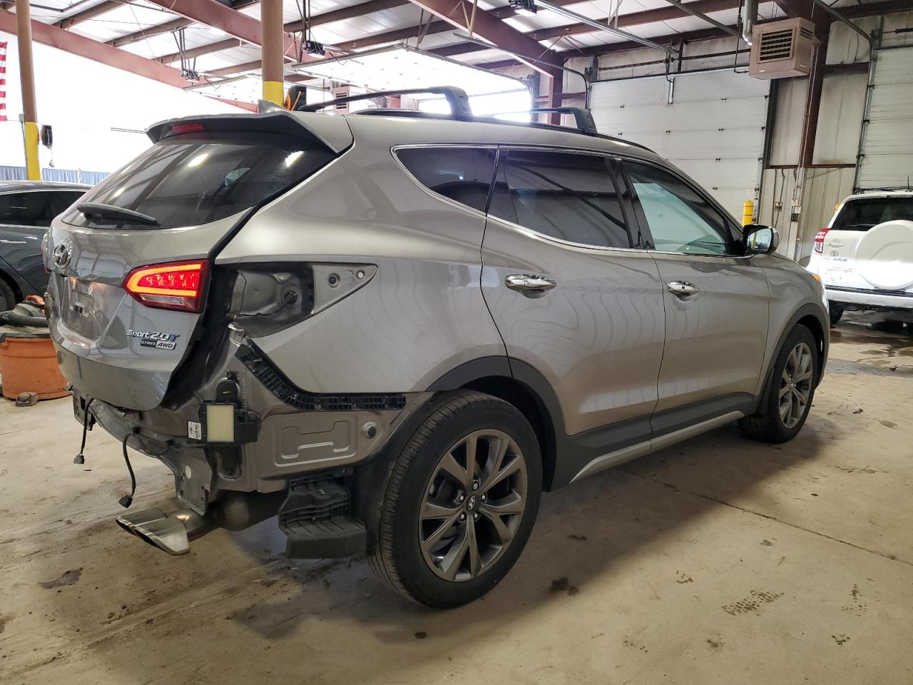 2018 Hyundai Santa Fe - Image 3