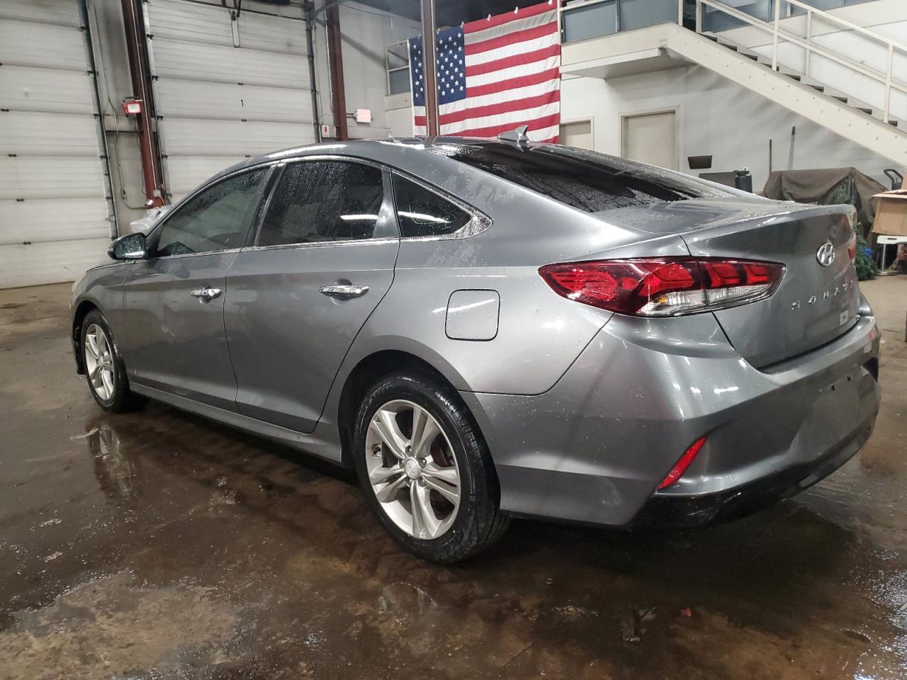 2018 Hyundai Sonata - Image 2