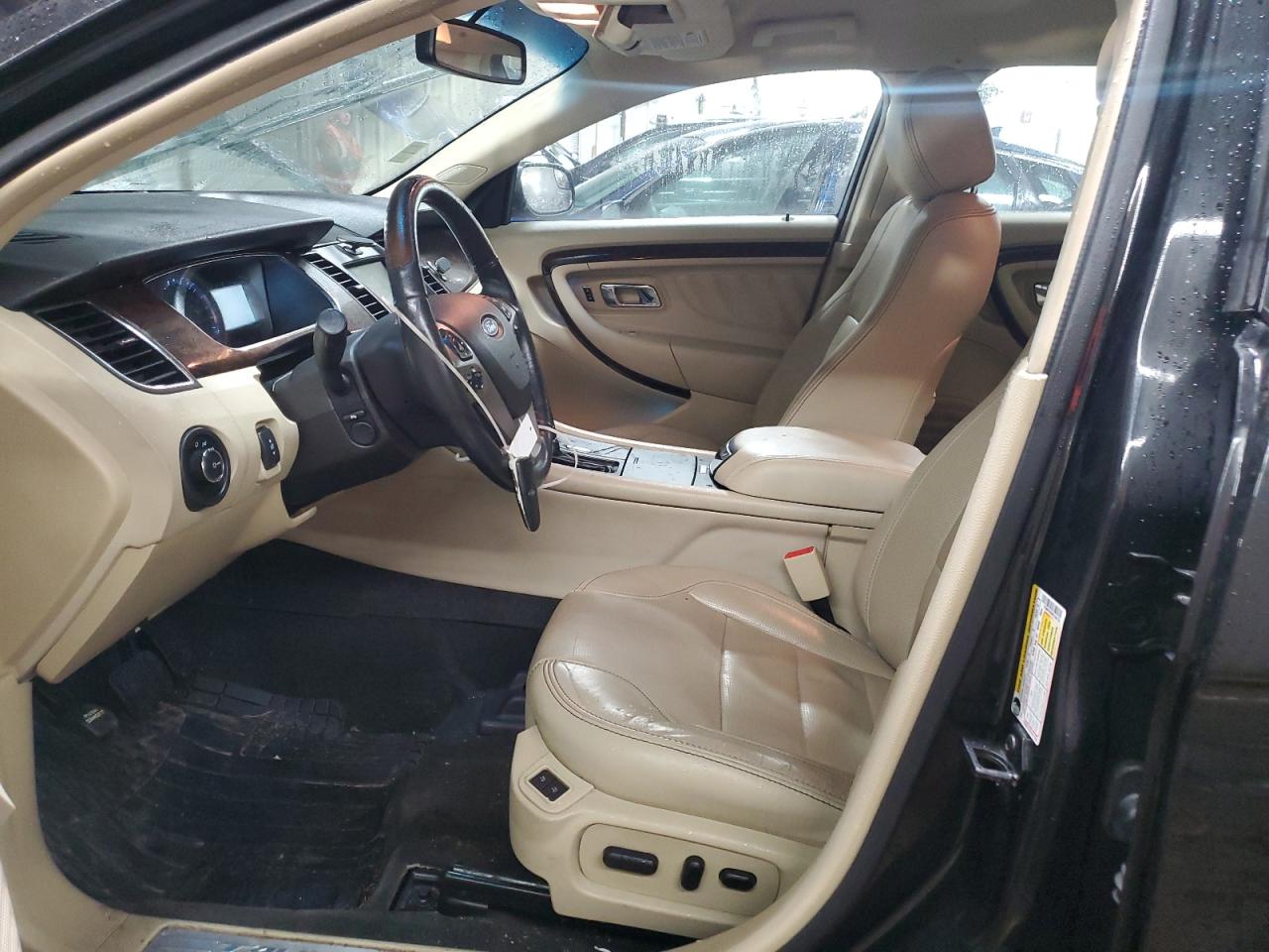 2015 Ford Taurus - Image 7