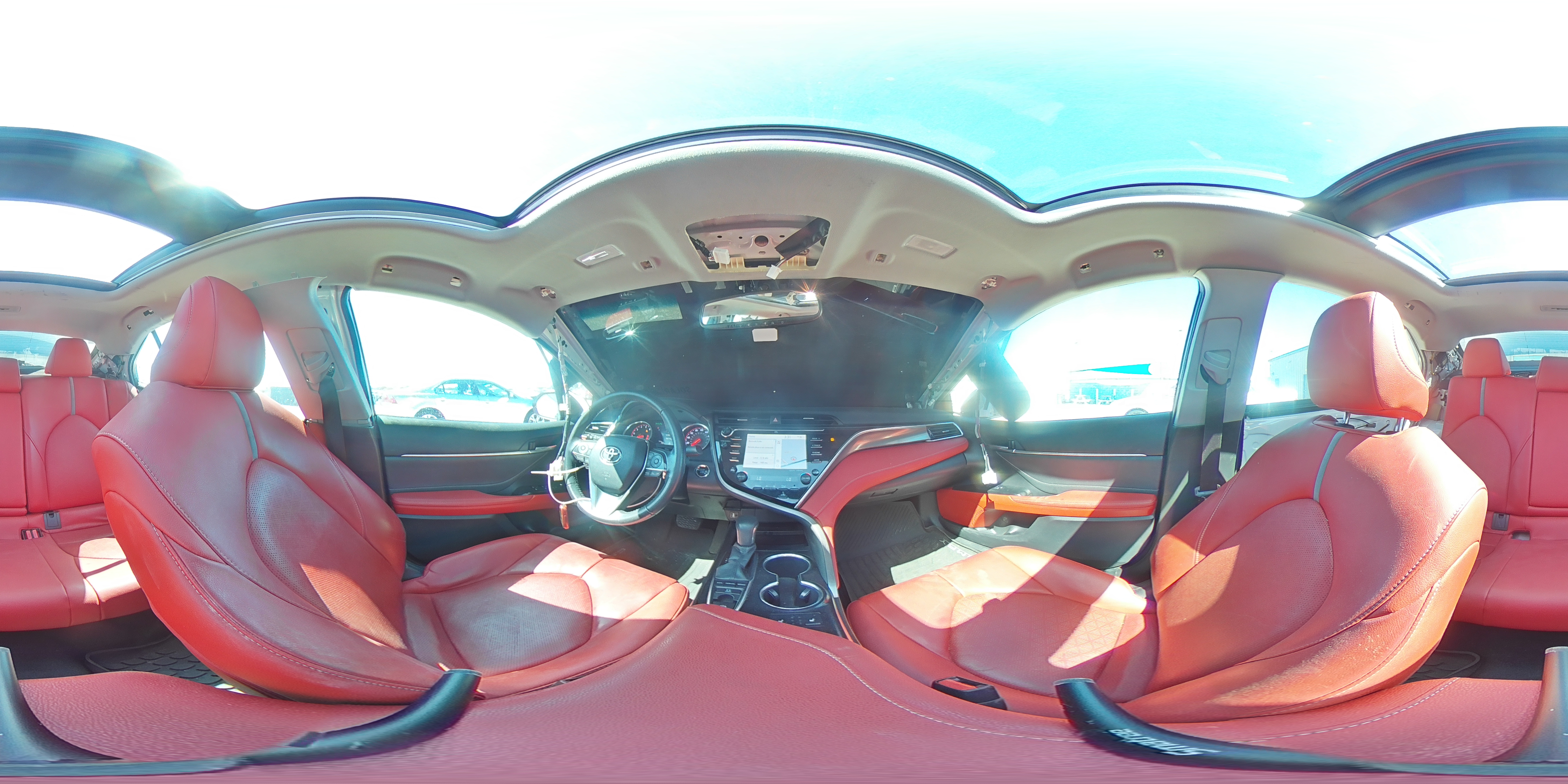 2018 Toyota Camry - Image 15